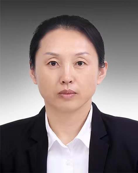 潘麗